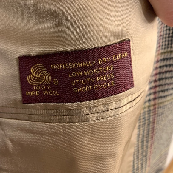 Jos A Bank Sport Coat Men 40R WindowPane Plaid 100% Wool Business Jacket Blazer - Picture 6 of 7